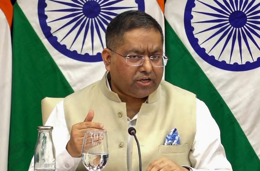 pak-को-बड़ा-झटका!-रद्द-हुए-पाकिस्तानी-नागरिकों-के-वीजा,-जानें-कब-तक-छोड़ना-होगा-भारत